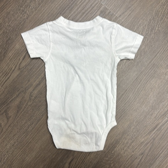 White 18 mo Baby Onesies with Green Bull Logo x 3. GO BULLS! GO USF!! - Picture 9 of 9